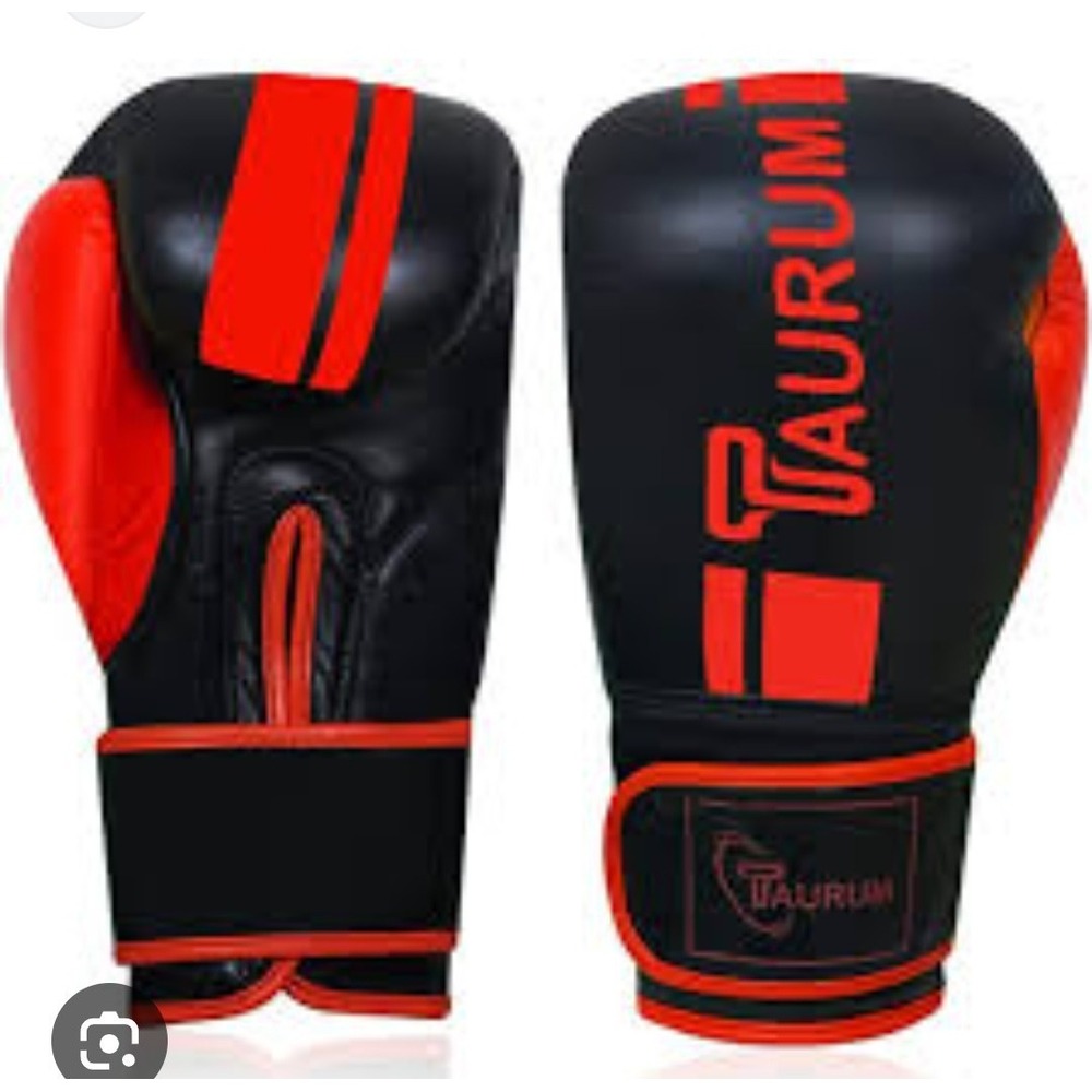 Taurum: Boxing / MMA Gloves Red/Black 16oz , Brand New
